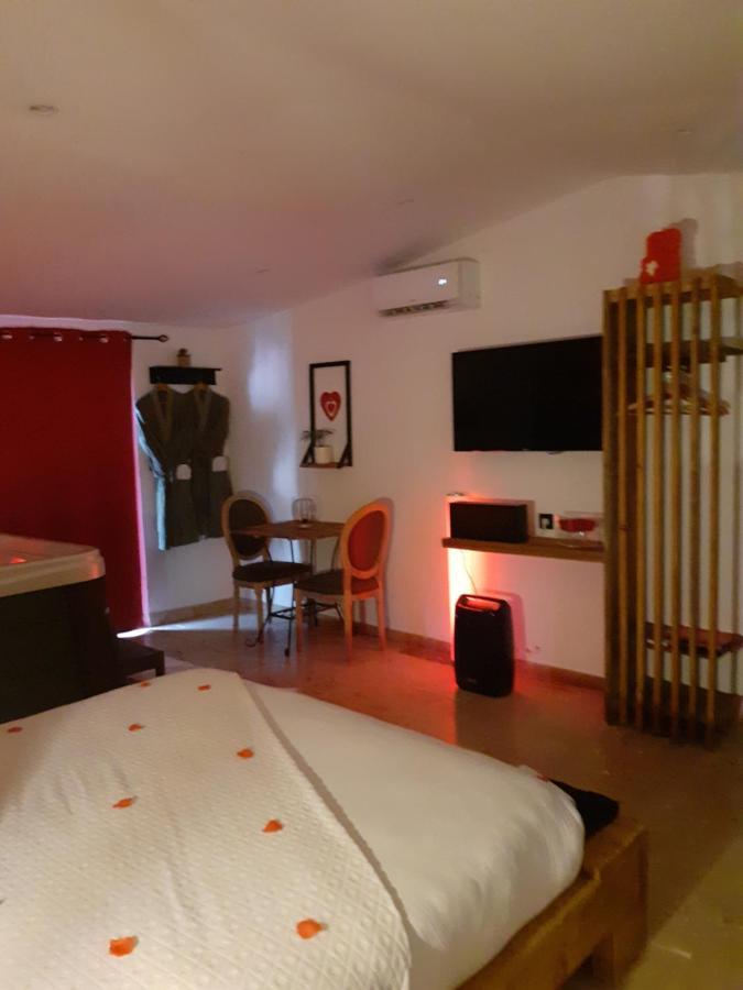 La Chambre Des Songes Saze  Exterior photo